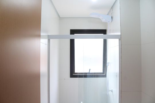 Banheiro de apartamento para alugar com 1 quarto, 37m² em Vila Leopoldina, São Paulo