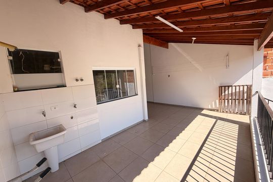 Área externa de casa para alugar com 2 quartos, 266m² em São Dimas, Piracicaba