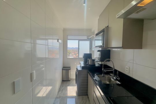 Cozinha de apartamento à venda com 2 quartos, 43m² em Vila Barros, Guarulhos