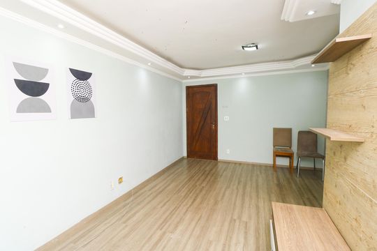 Sala de apartamento para alugar com 2 quartos, 52m² em Parque Sao Vicente, Santo André