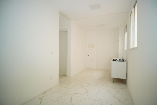 Sala de apartamento para alugar com 2 quartos, 40m² em Rubem Berta, Porto Alegre