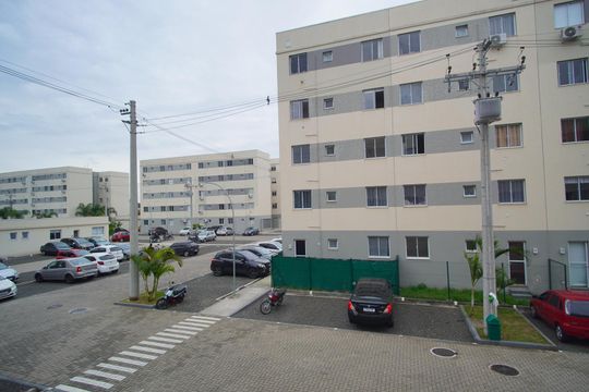Quarto 1 - Vista de apartamento para alugar com 2 quartos, 40m² em Rubem Berta, Porto Alegre