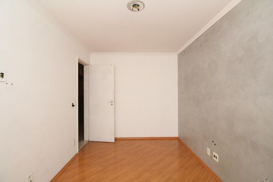 Apartamento à venda com 2 quartos, 58m² em Parque Reboucas, São Paulo