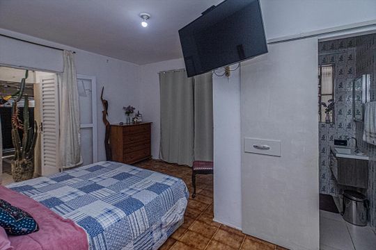 suíte_1 de casa à venda com 3 quartos, 442m² em Vila Gumercindo, São Paulo
