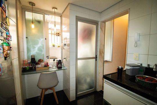 Cozinha de apartamento à venda com 3 quartos, 100m² em Gutierrez, Belo Horizonte