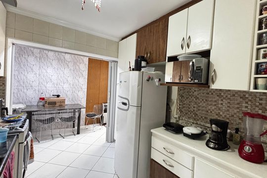 Cozinha de casa para alugar com 2 quartos, 100m² em Vila Príncipe de Gales, Santo André