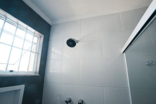 Banheiro Social de casa à venda com 6 quartos, 450m² em Anil, Rio de Janeiro
