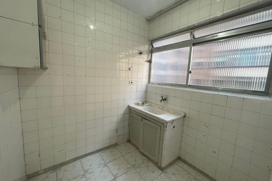 Cozinha de apartamento para alugar com 1 quarto, 27m² em Gonzaguinha, São Vicente