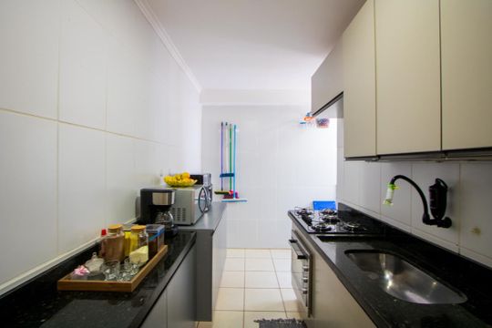 Cozinha de apartamento para alugar com 2 quartos, 55m² em Jardim Santa Cristina, Santo André