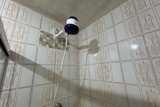 Banheiro social de apartamento para alugar com 2 quartos, 70m² em Rocha Miranda, Rio de Janeiro