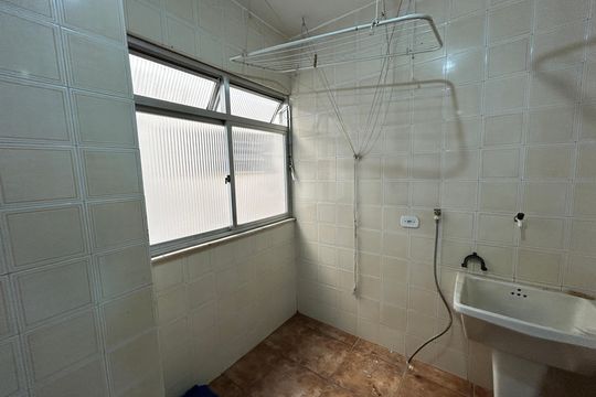 Área de Serviço de apartamento para alugar com 2 quartos, 70m² em Rocha Miranda, Rio de Janeiro