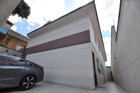 Garagem de casa de condomínio à venda com 3 quartos, 60m² em Bortolândia, São Paulo