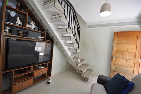 Casa de Condomínio à venda com 3 quartos, 60m² em Bortolândia, São Paulo