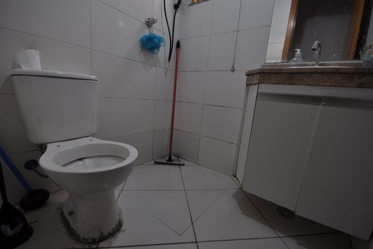 Banheiro Social de casa de condomínio à venda com 3 quartos, 60m² em Bortolândia, São Paulo