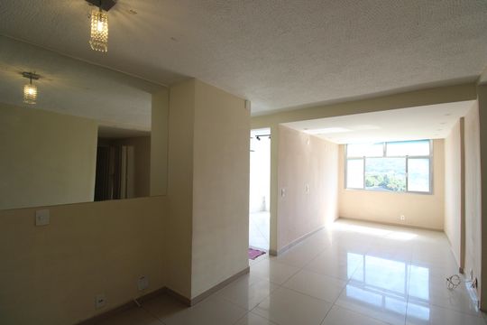 Apartamento para alugar com 2 quartos, 95m² em Taquara, Rio de Janeiro