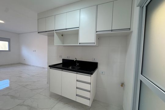 Cozinha de kitnet/studio para alugar com 1 quarto, 39m² em Santa Maria, Osasco