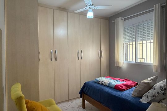 Quarto de apartamento para alugar com 1 quarto, 55m² em Gonzaga, Santos