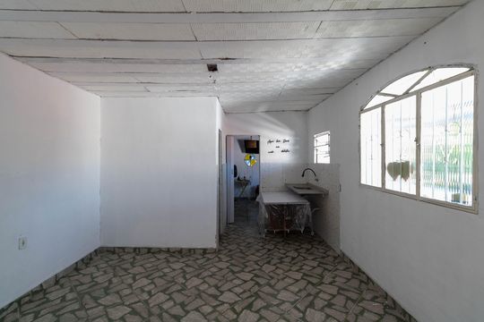 Casa para alugar com 1 quarto, 30m² em Cosmos, Rio de Janeiro