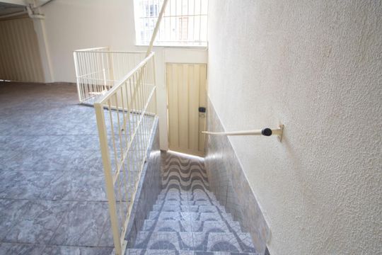 Entrada de casa para alugar com 3 quartos, 300m² em Jardim Laguna, Contagem
