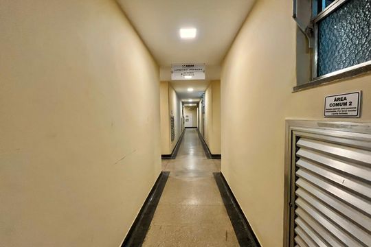 Hall de entrada de apartamento para alugar com 1 quarto, 20m² em Leblon, Rio de Janeiro