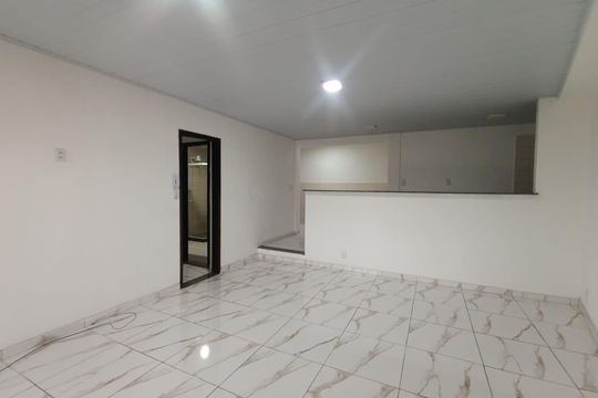 Sala de casa para alugar com 2 quartos, 90m² em Centro, Nova Iguaçu