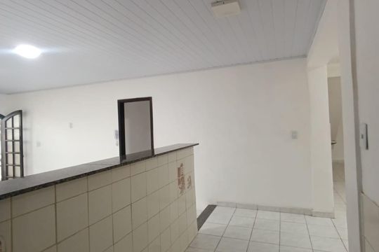 Cozinha e Área de Serviço de casa para alugar com 2 quartos, 90m² em Centro, Nova Iguaçu