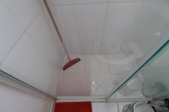 Banheiro social de apartamento para alugar com 1 quarto, 34m² em Vila Abranches, Ribeirão Preto