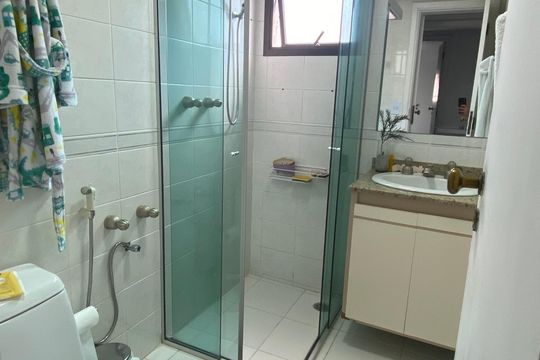 Banheiro de apartamento à venda com 3 quartos, 146m² em Santana, São Paulo