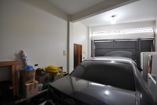 Garagem de casa à venda com 4 quartos, 320m² em Jardim Felicidade(zona Norte), São Paulo