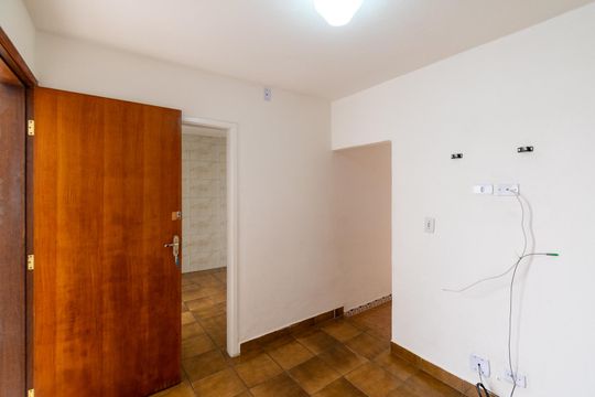 Sala de casa para alugar com 1 quarto, 40m² em Jardim Oriental, São Paulo