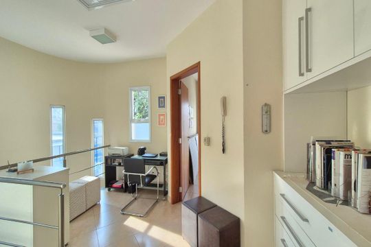 Hall dos Quartos  de casa à venda com 3 quartos, 177m² em Cambuí, Campinas