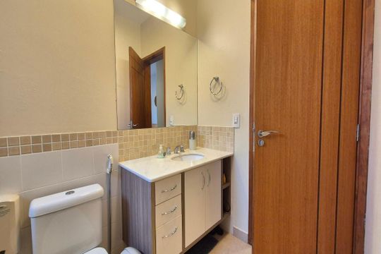 Banheiro da Suíte de casa à venda com 3 quartos, 177m² em Cambuí, Campinas