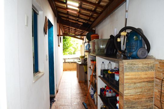 Casa à venda com 6 quartos, 300m² em Pousada Santo Antonio, Belo Horizonte