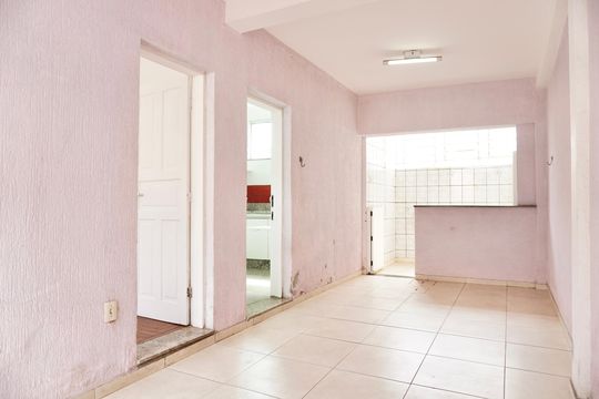 Garagem  de casa para alugar com 2 quartos, 86m² em São Paulo, Belo Horizonte