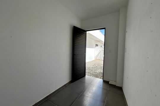 Edícula  de casa para alugar com 4 quartos, 400m² em Campeche Central, Florianópolis