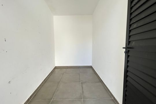 Edícula  de casa para alugar com 4 quartos, 400m² em Campeche Central, Florianópolis