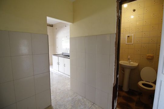 Área de Serviço de casa para alugar com 1 quarto, 55m² em Curicica, Rio de Janeiro