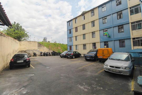 Garagem de apartamento para alugar com 2 quartos, 46m² em Cidade Tiradentes, São Paulo