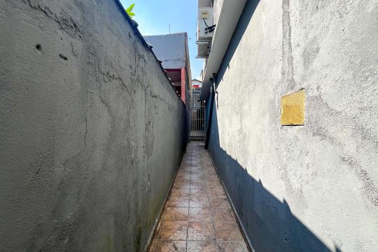 Quintal de casa para alugar com 2 quartos, 50m² em Jardim do Tiro, São Paulo