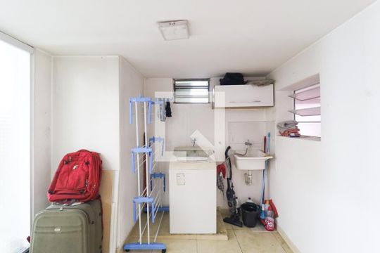 Casa 2 - Área de serviço de casa de condomínio à venda com 5 quartos, 200m² em Vila Mazzei, São Paulo