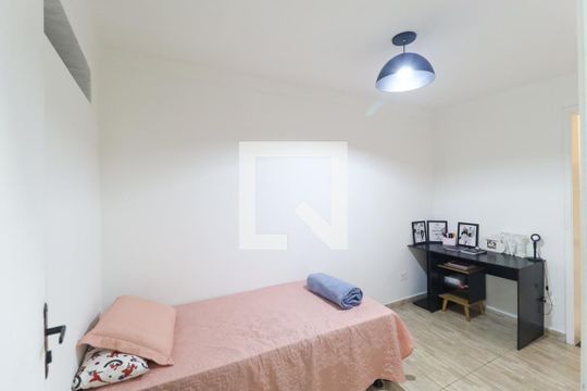 Casa de Condomínio para alugar com 2 quartos, 180m² em Vila Mazzei, São Paulo
