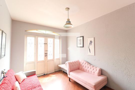 Sala de casa de condomínio para alugar com 2 quartos, 180m² em Vila Mazzei, São Paulo