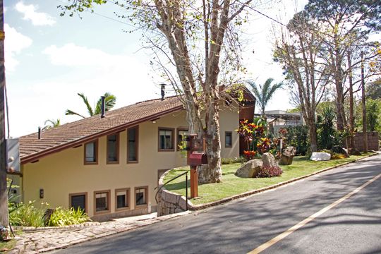 Fachada de casa de condomínio à venda com 5 quartos, 1600m² em Condominio Fazenda São Joaquim, Vinhedo
