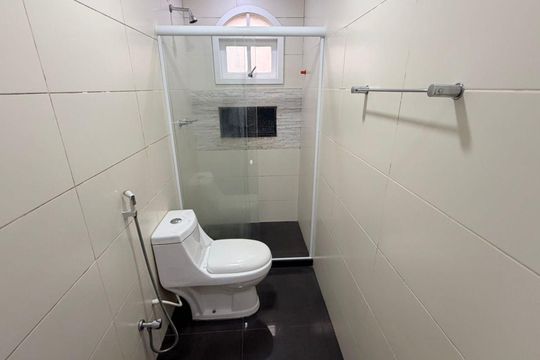 Banheiro de apartamento para alugar com 1 quarto, 40m² em Simeria, Petrópolis