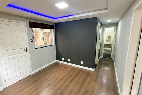 Apartamento para alugar com 1 quarto, 40m² em Simeria, Petrópolis