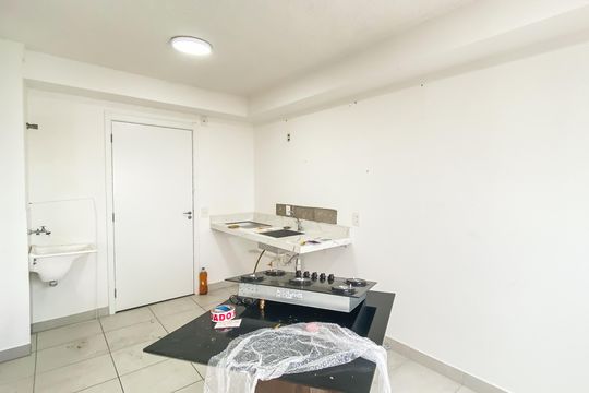 Sala  de apartamento para alugar com 2 quartos, 32m² em Engenheiro Goulart, São Paulo
