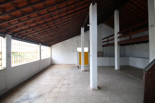 Terraço de casa para alugar com 3 quartos, 200m² em Vista Alegre, Rio de Janeiro