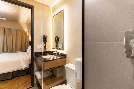 Banheiro de apartamento à venda com 1 quarto, 40m² em República, São Paulo