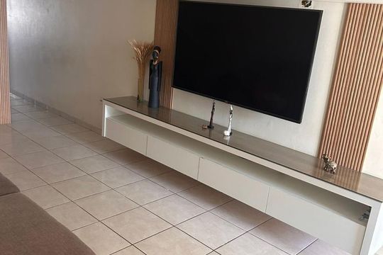 Casa à venda com 3 quartos, 180m² em Parque Savoi City, São Paulo