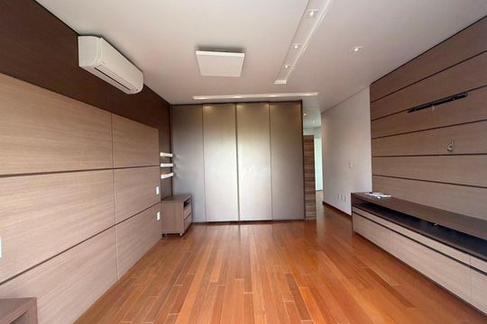 Casa de Condomínio à venda com 4 quartos, 424m² em Parque Centenário, Jundiaí